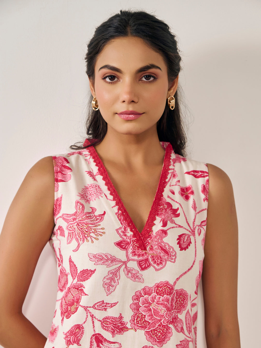 Women's Cotton Straight Sleeveless Suit Set