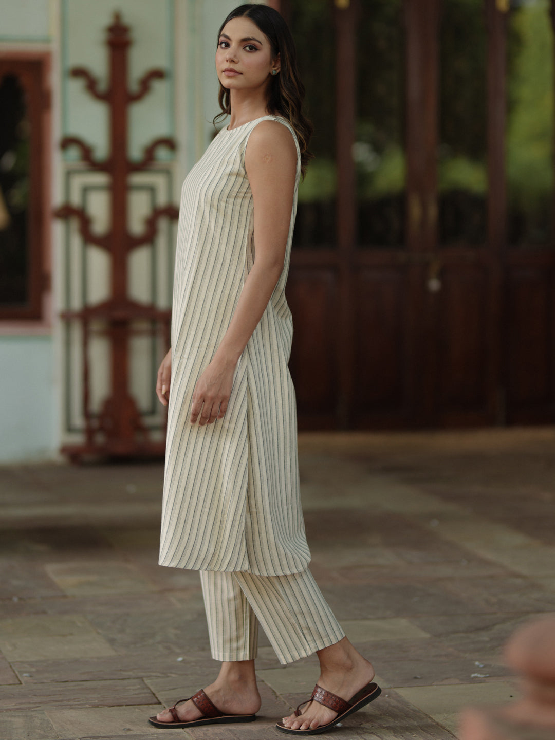 Women's Cream Cotton Sleeveless A line Kurta with Trousers