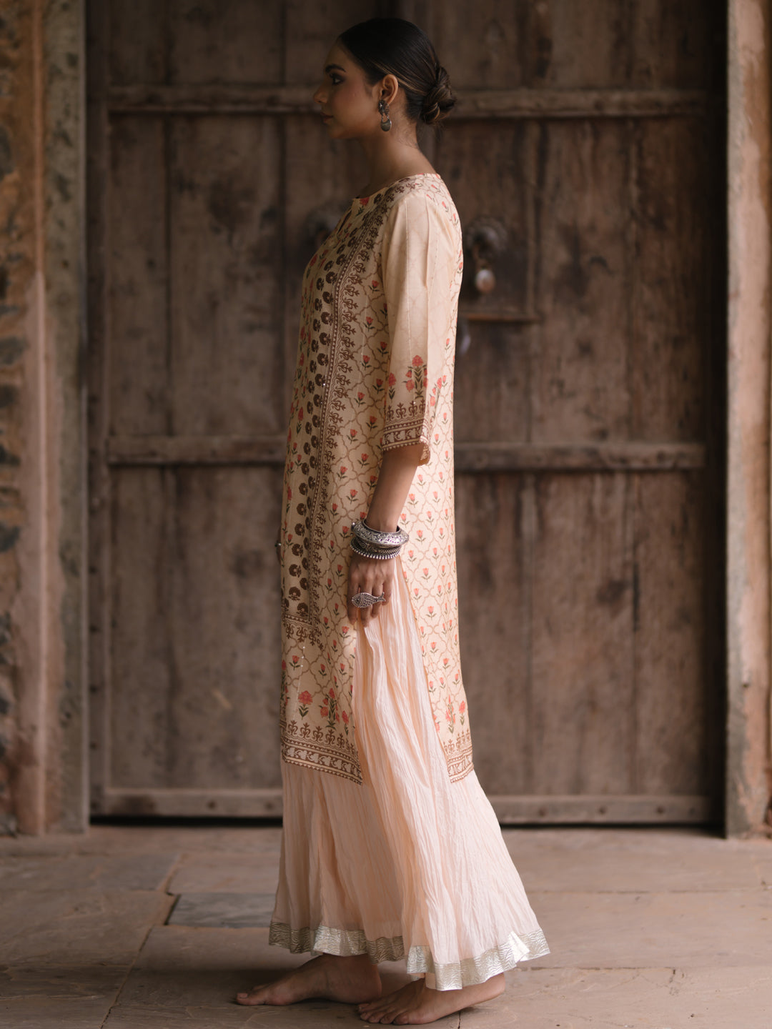 Women's Sequinned Straight Kurta With Skirt