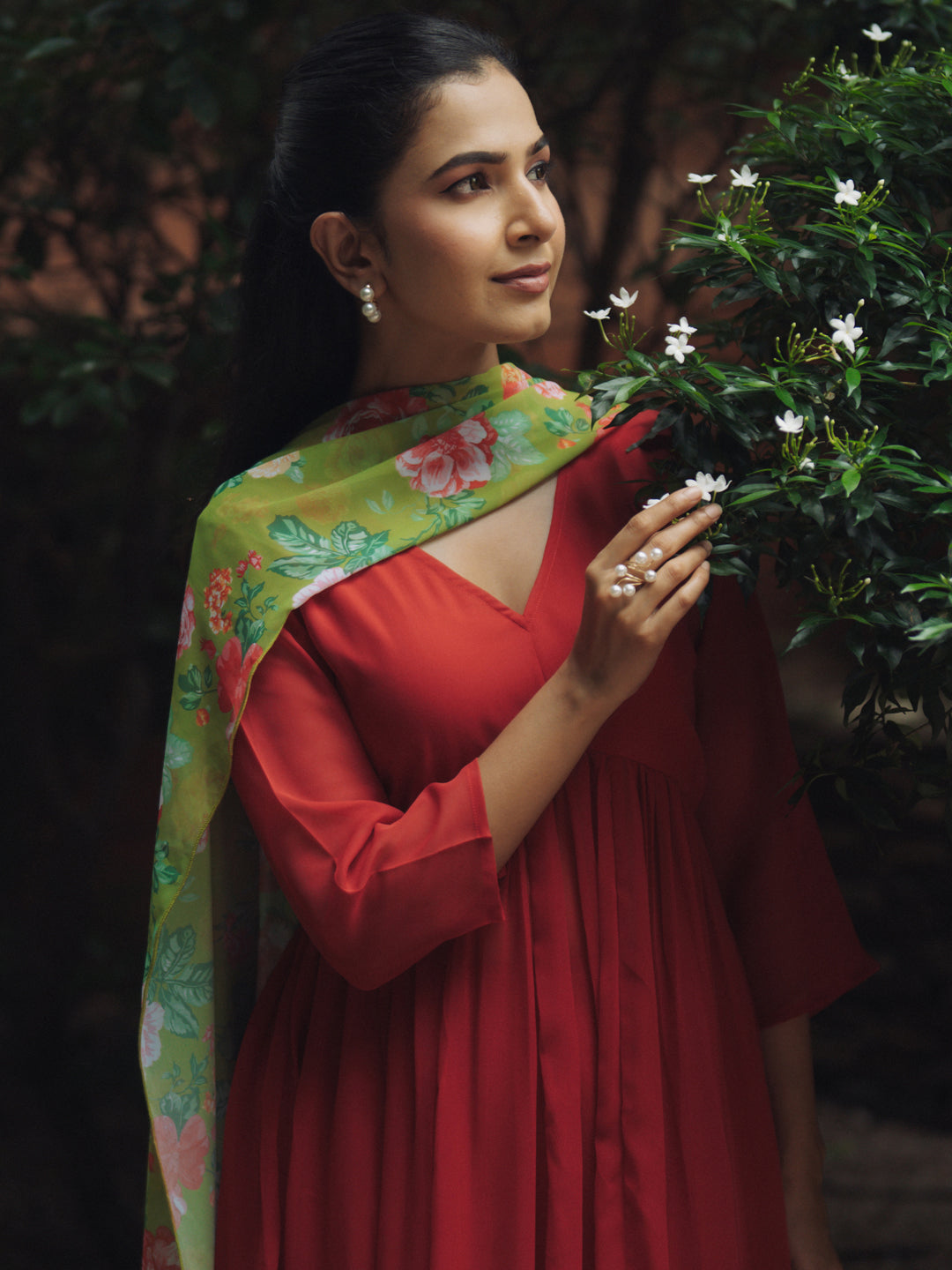 Women's Red Georgette Kurta Set With Dupatta