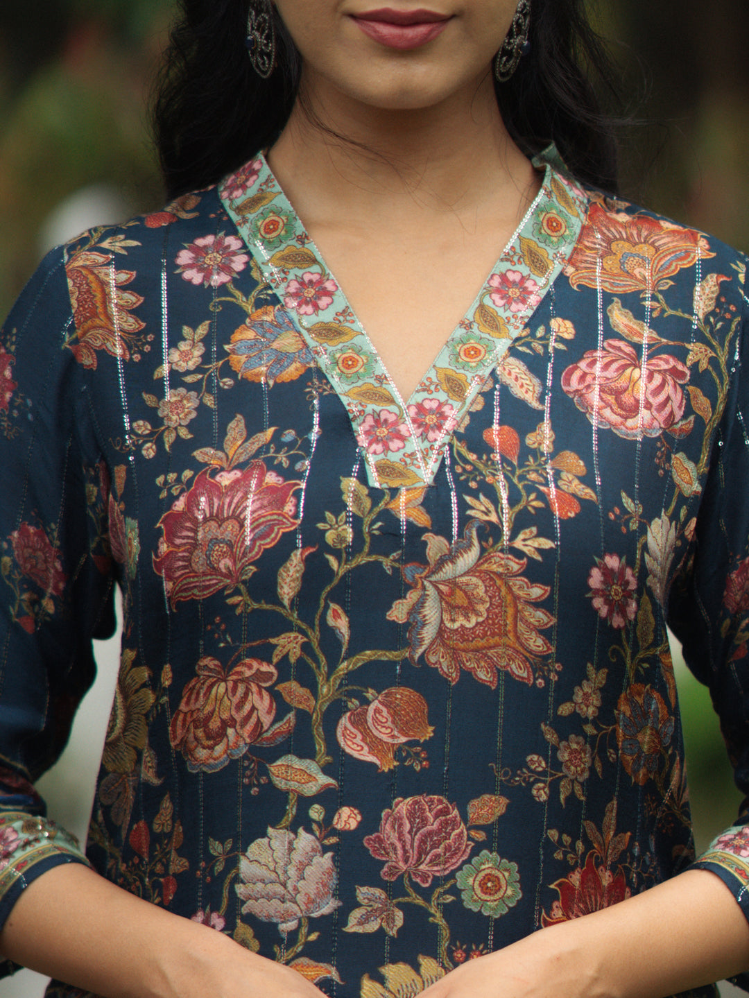 Women's Blue floral Sequined Straight Kurta Set