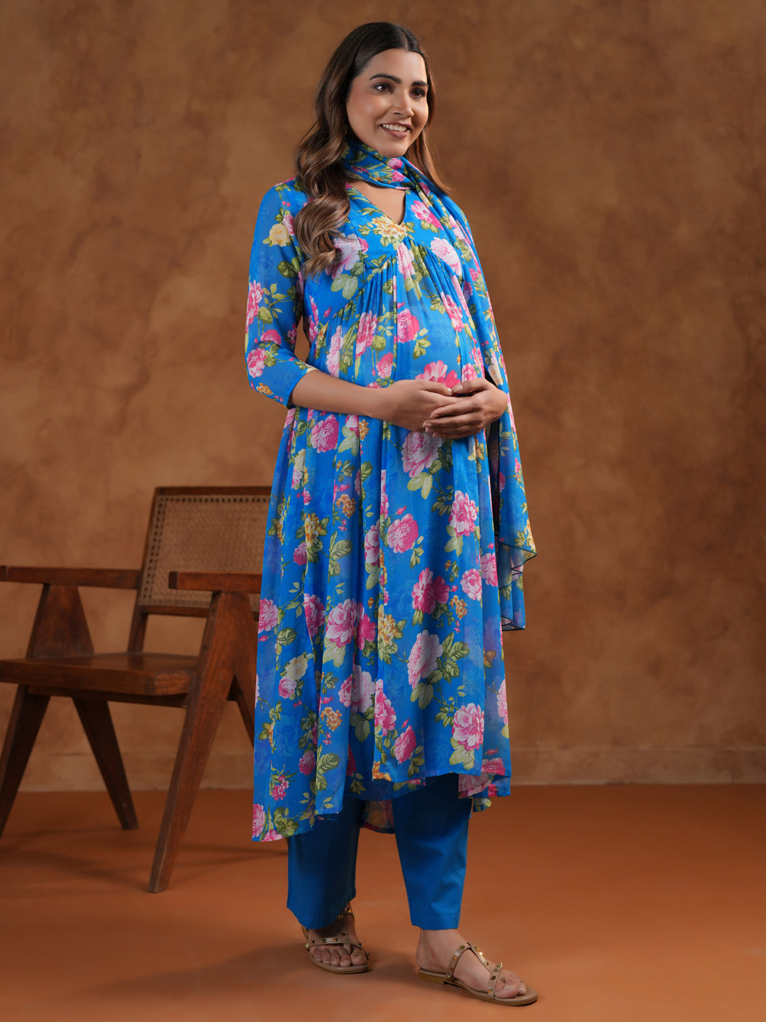 Women's Floral Blue Maternity Kurta Sets