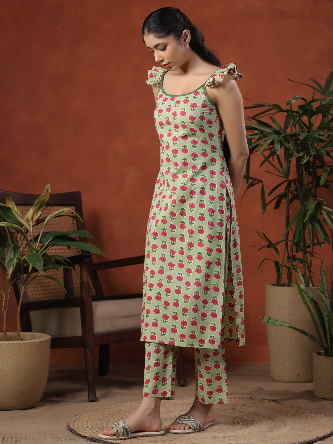 Women's Ruffled Sleeveless Straight Kurta Set