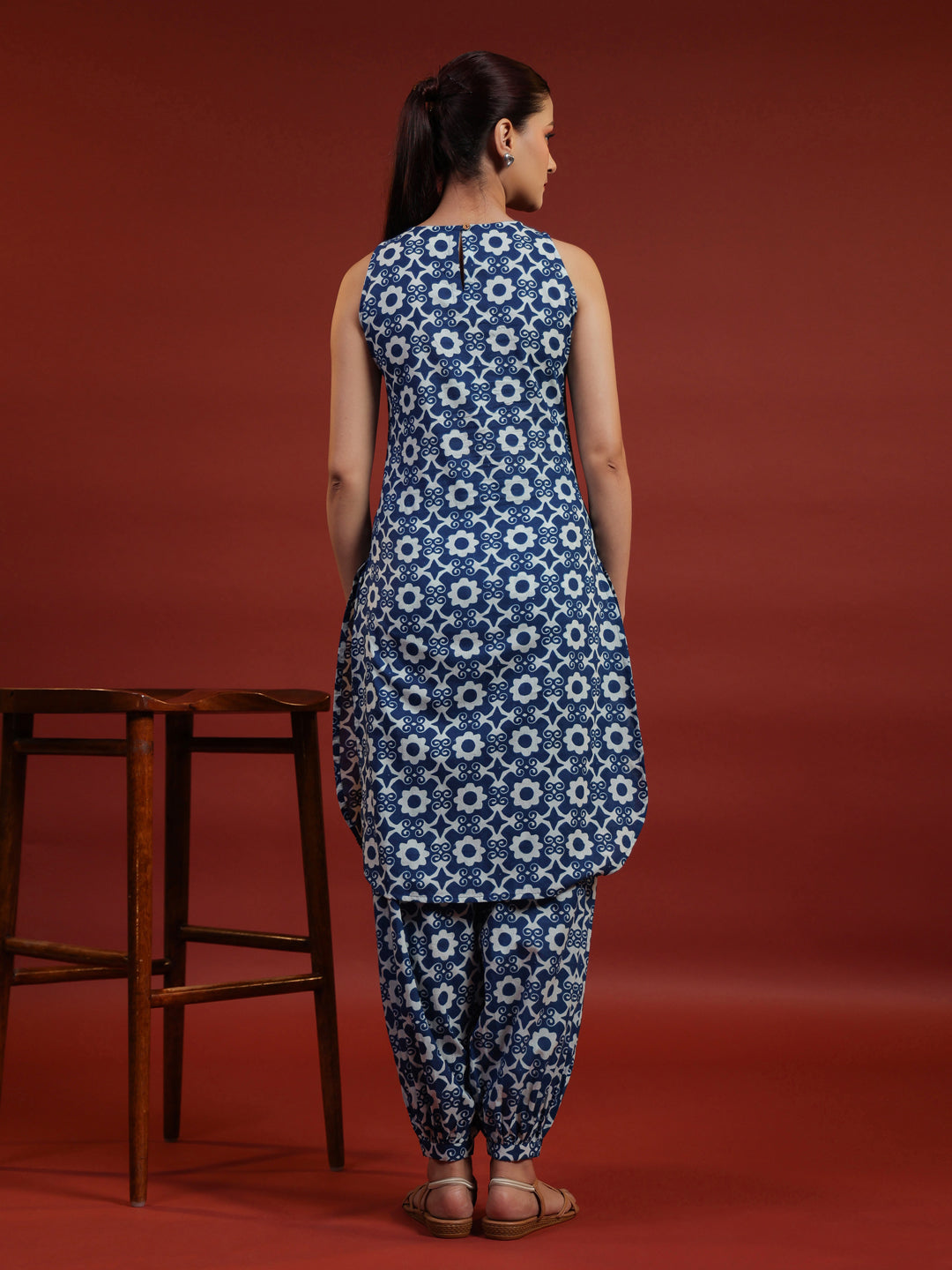 Women's Straight Kurta With Dhoti Pants