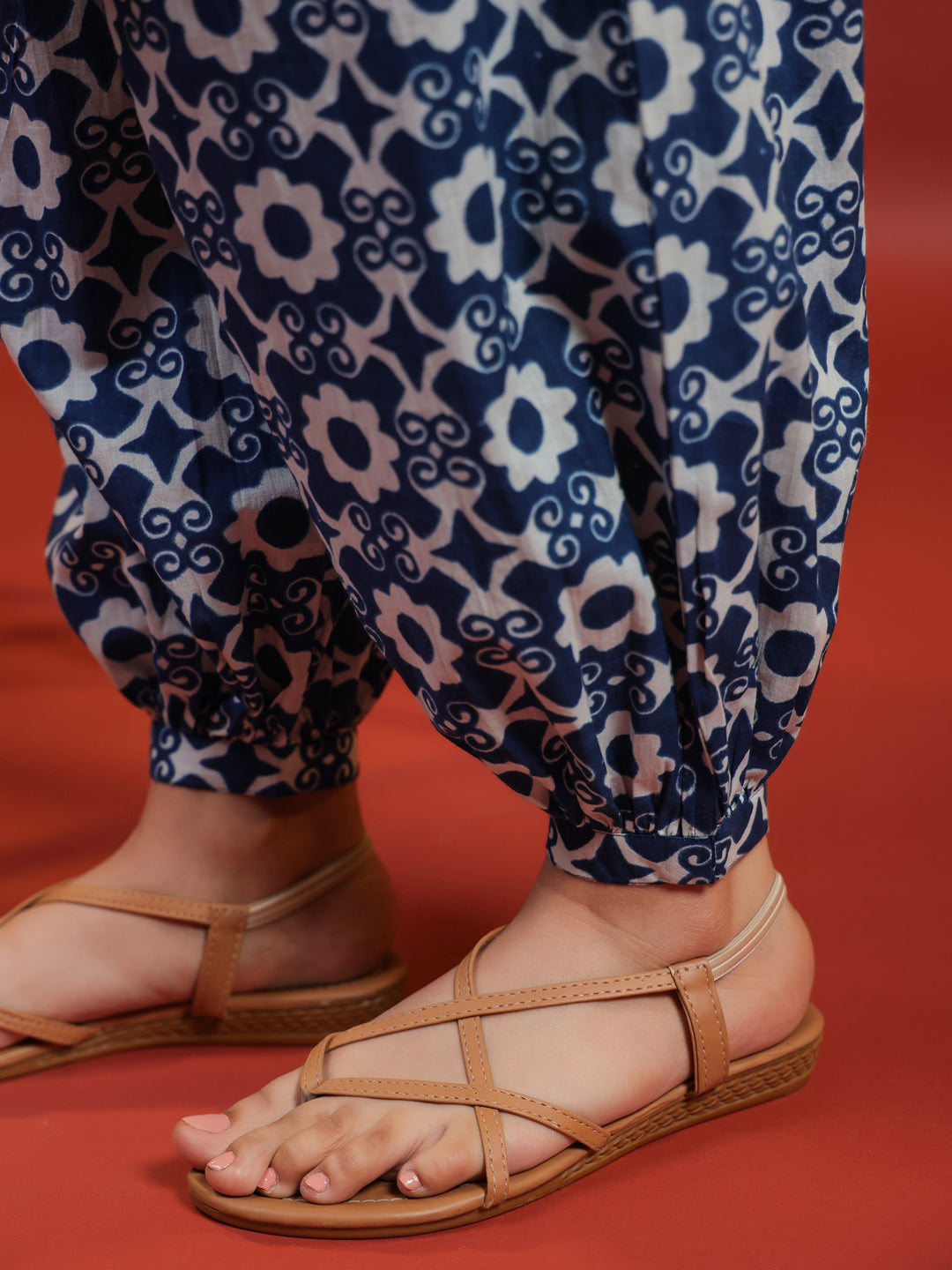 Women's Straight Kurta With Dhoti Pants