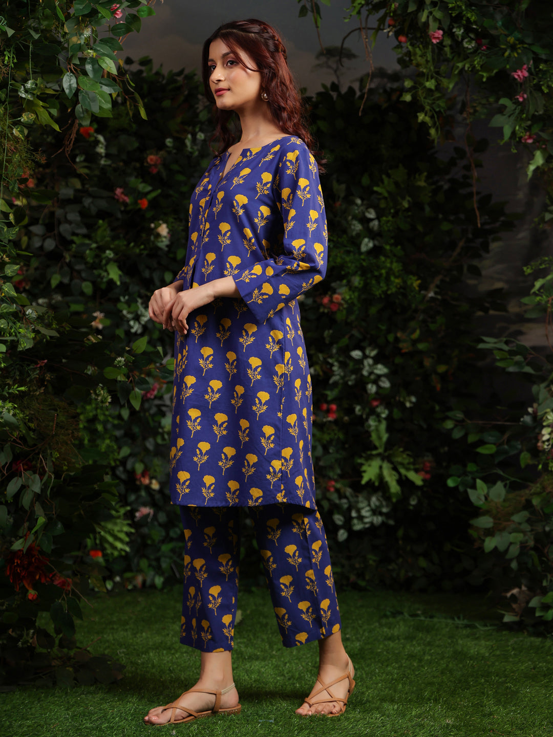 Women's Floral Blue Printed Cotton Suit Set