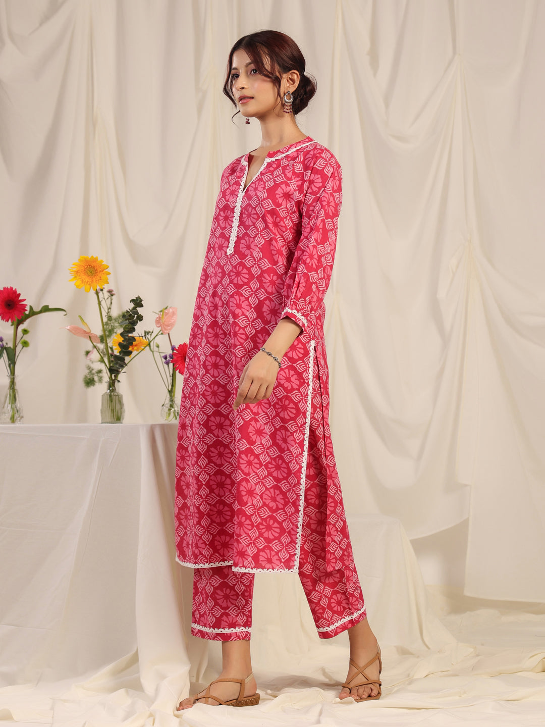 Women's Floral Straight Lace Kurta Set