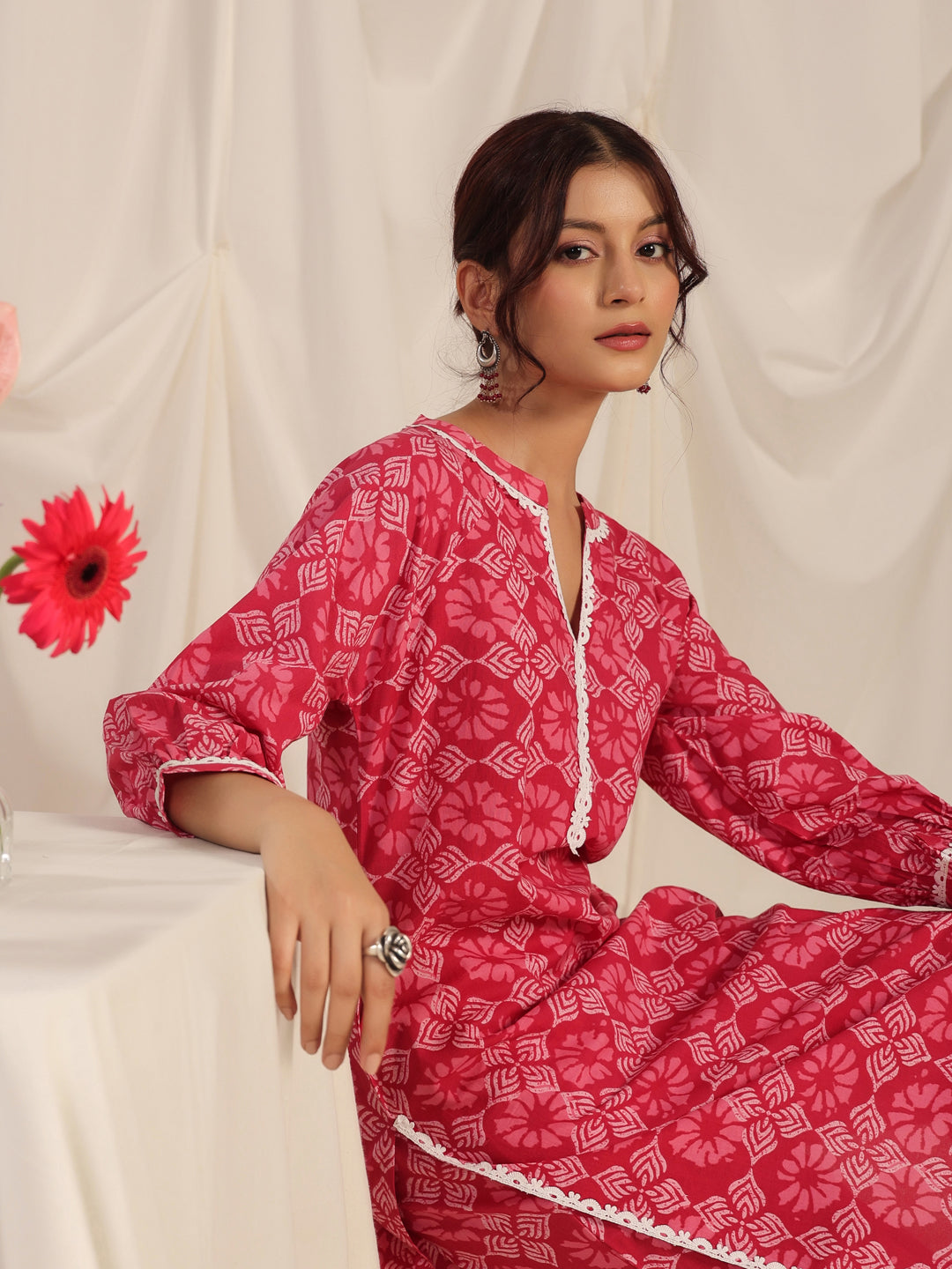 Women's Floral Straight Lace Kurta Set