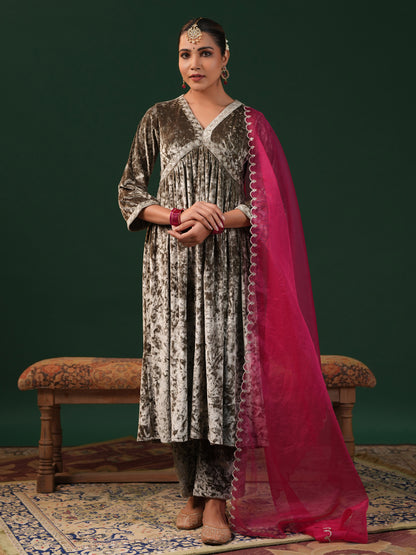 Women's Silver Embroiderd Velvet Kurta Set with Dupatta