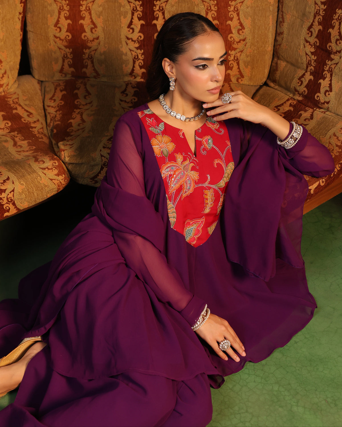 Women's Purple Embroidered Farshi Set with Dupatta