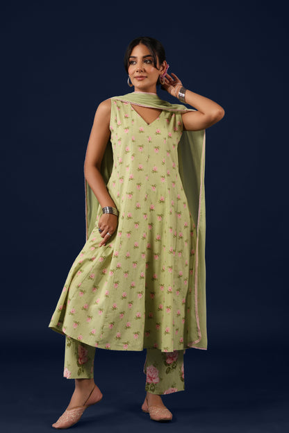 Women’s Sleeveless Cotton Straight Kurta Set with Dupatta