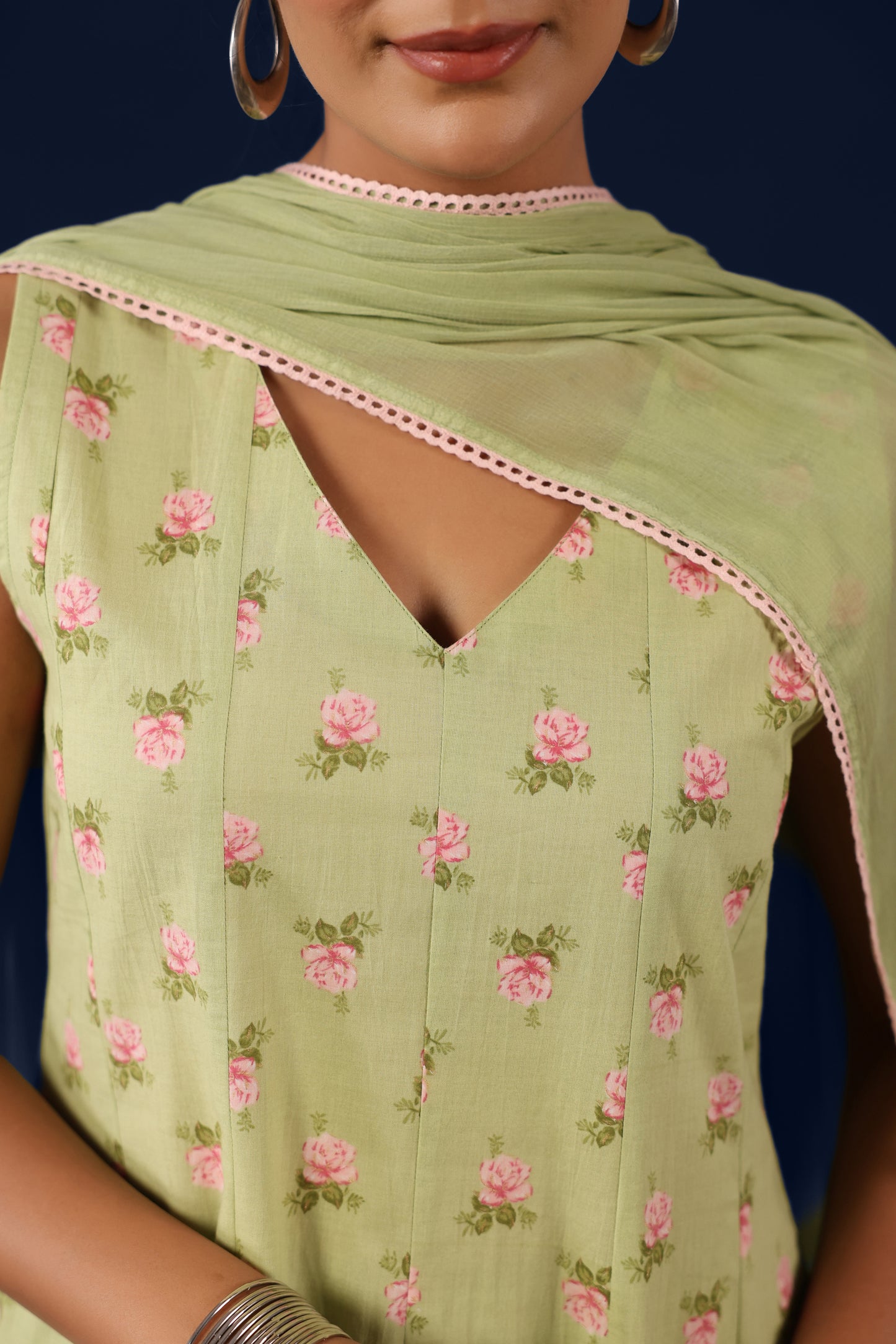Women’s Sleeveless Cotton Straight Kurta Set with Dupatta