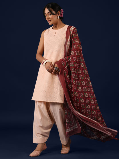 Women’s Sleeveless Cotton Kurta and Salwar with Dupatta