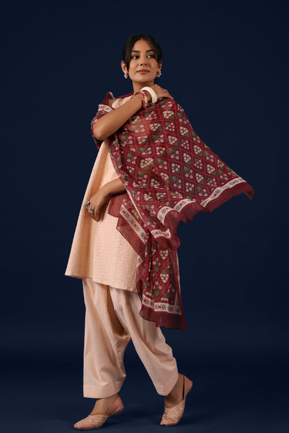 Women’s Sleeveless Cotton Kurta and Salwar with Dupatta