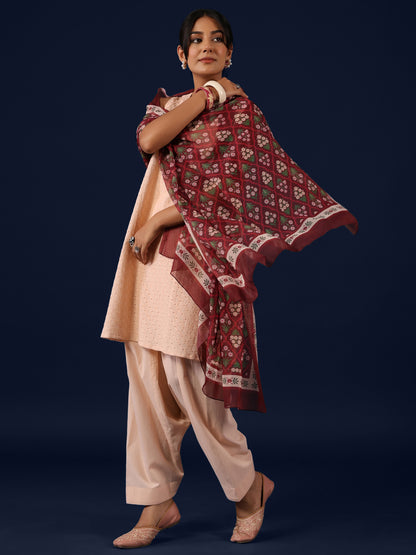 Women’s Sleeveless Cotton Kurta and Salwar with Dupatta
