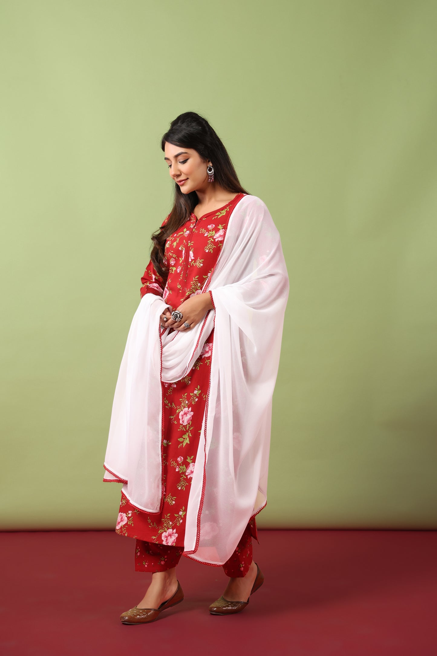 Women’s V-Neck Cotton Kurta Set With Chiffon Dupatta