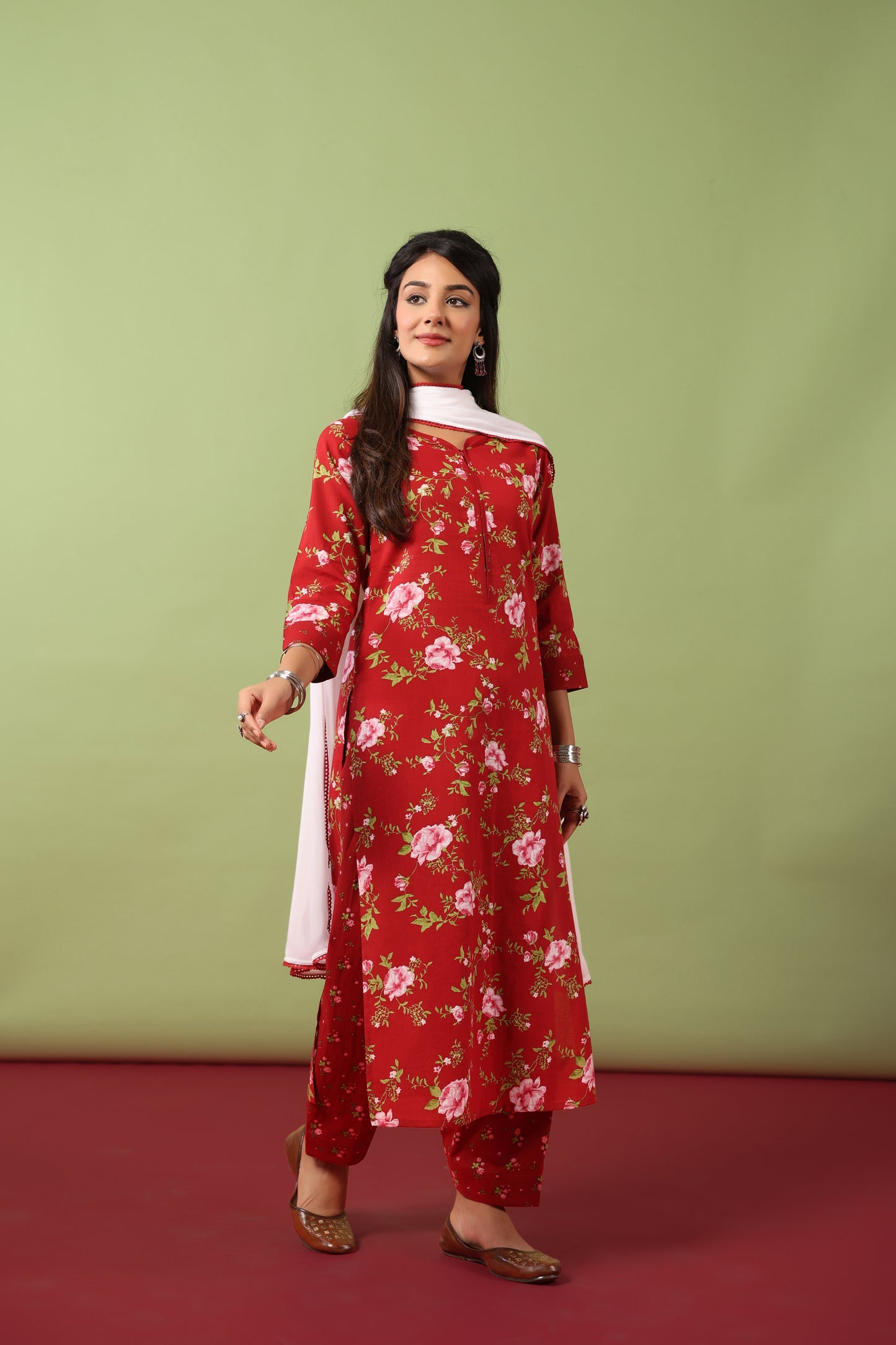 Women’s V-Neck Cotton Kurta Set With Chiffon Dupatta
