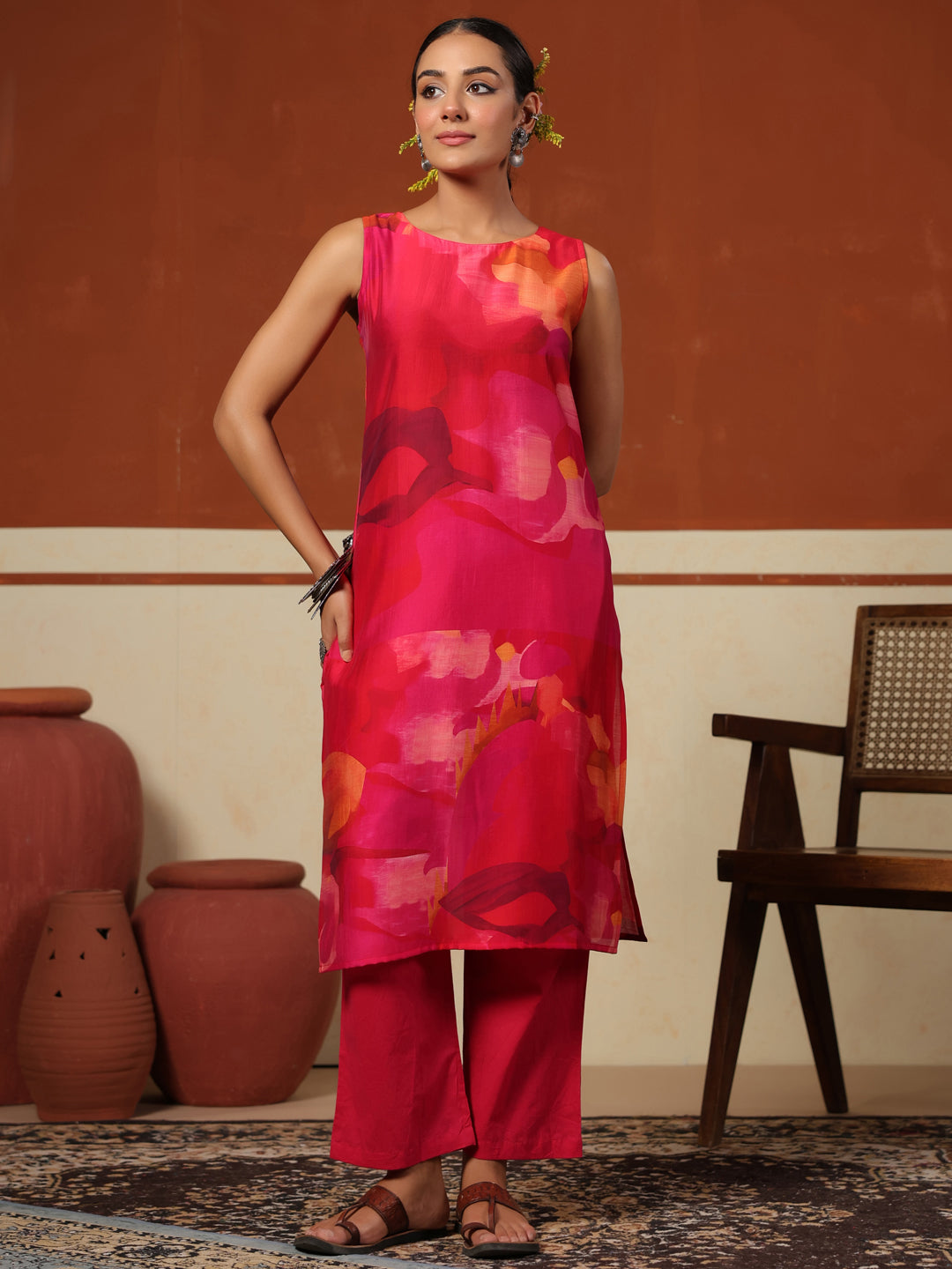 Women's Sleeveless Kurta Set