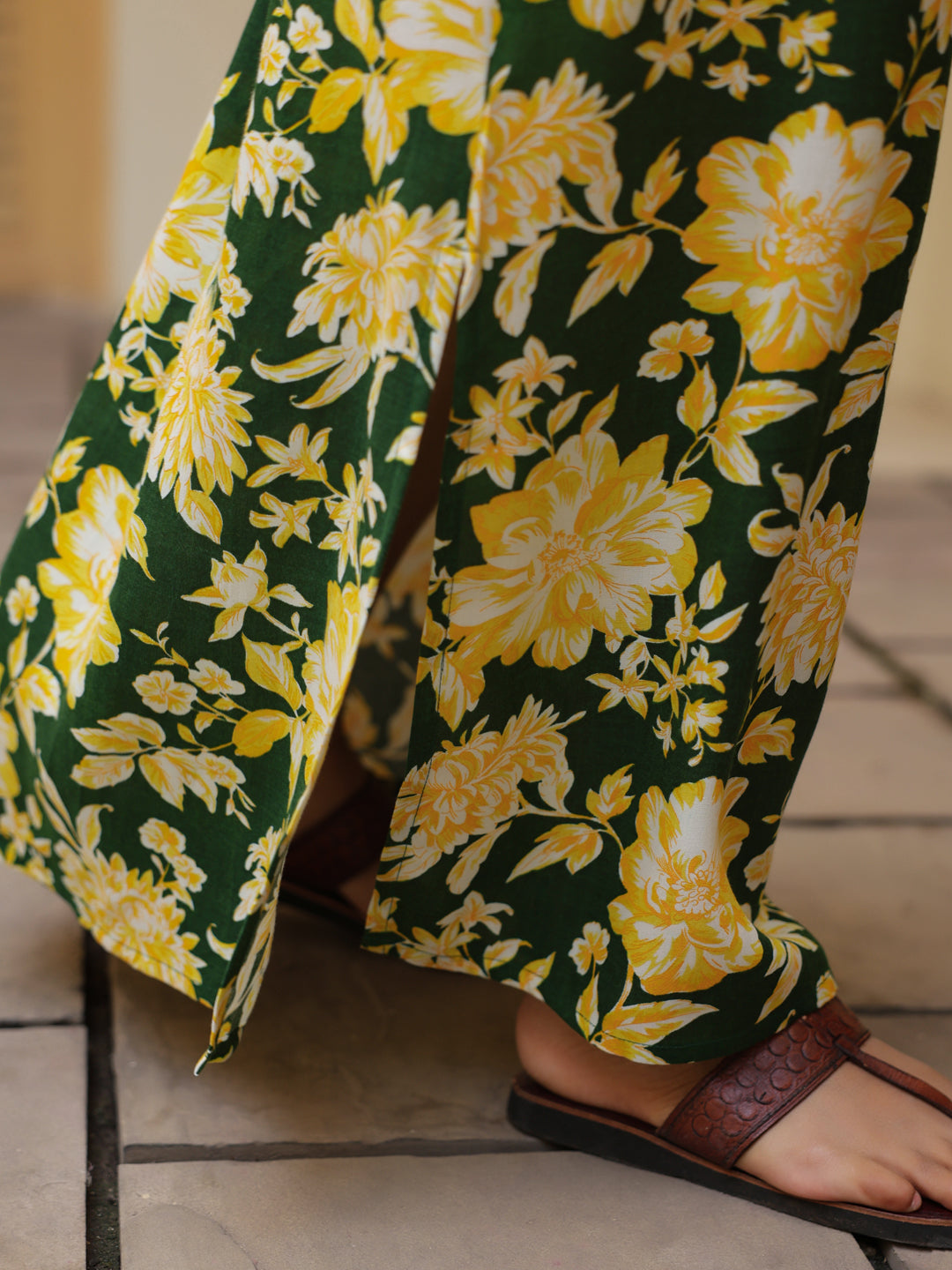 Women's Skirt With Sleeveless Top