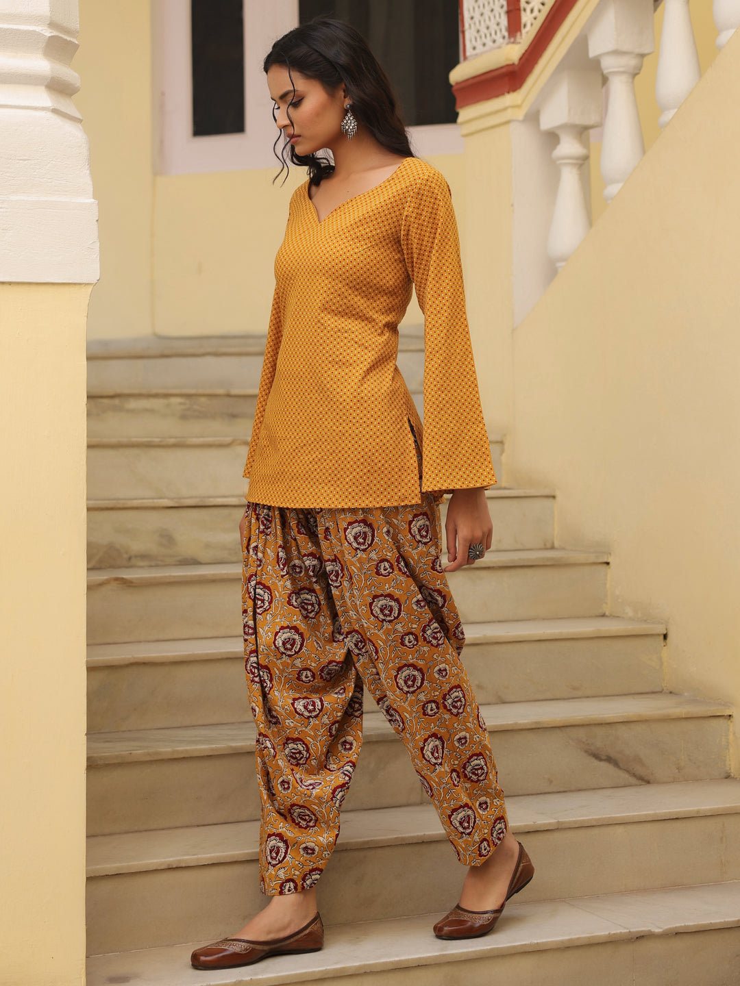 Women's Printed Cotton Kurta With Salwar