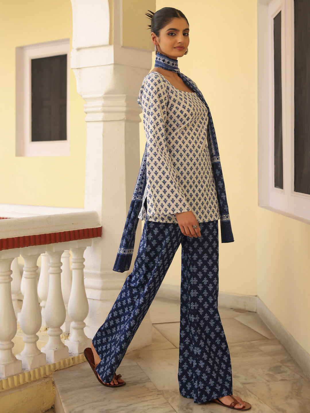 Women's Kurti with Flared Pants and Dupatta