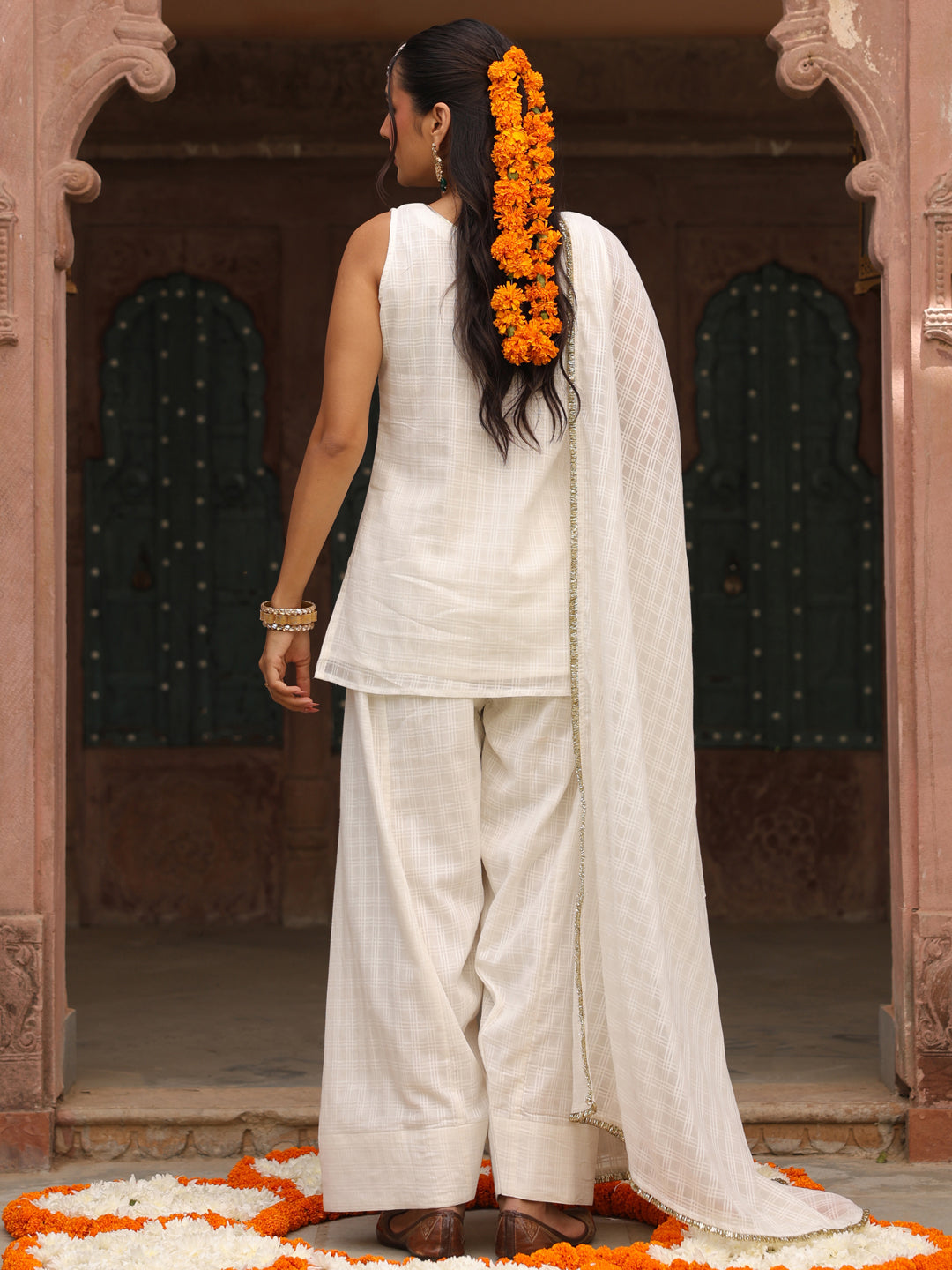 Women's White Woven Cottn Farshi Set with Dupatta