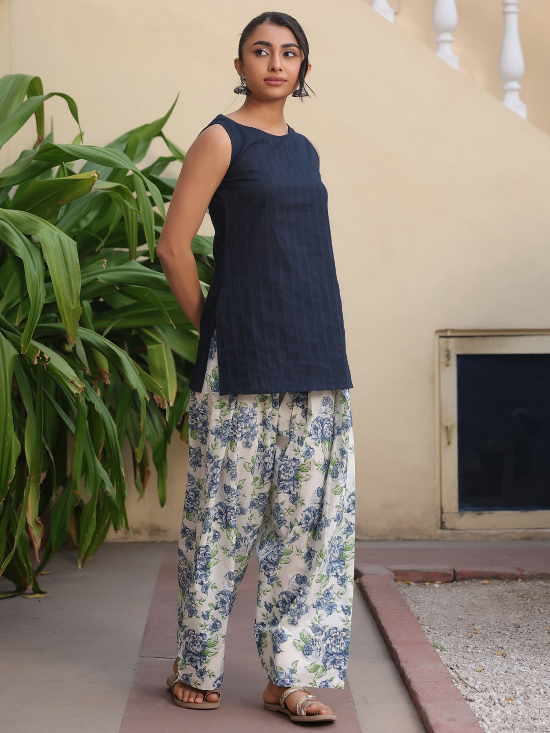 Women's Printed Kurta with Farshi Salwar