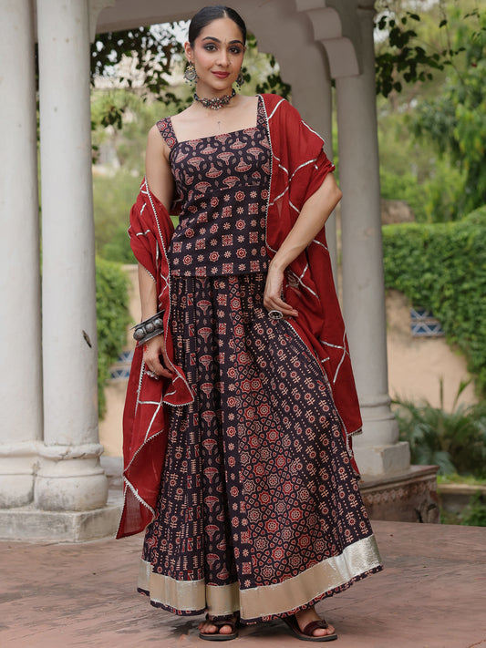Women's Black Multi Printed Cotton Sleeveless Skirt Set With Dupatta