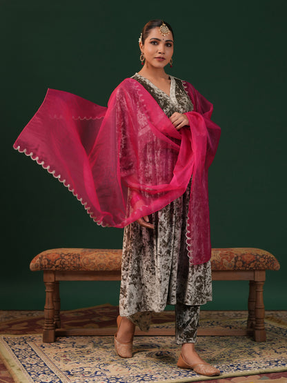 Women's Silver Embroiderd Velvet Kurta Set with Dupatta