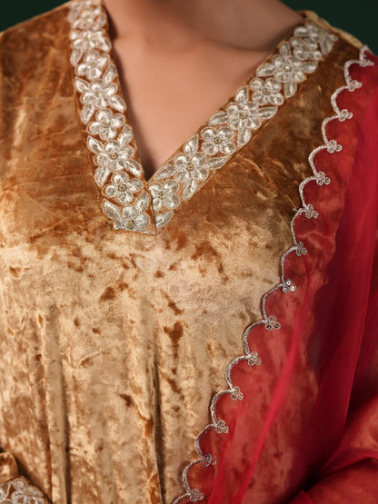 Women's Gold Embroiderd Velvet Kurta Set with Dupatta