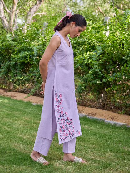 Women's Cotton Sleeveless Embroidered Kurta Set