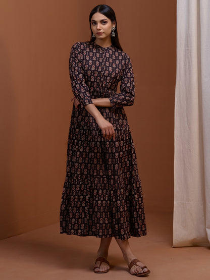 Women's Black Printed Tier Dress