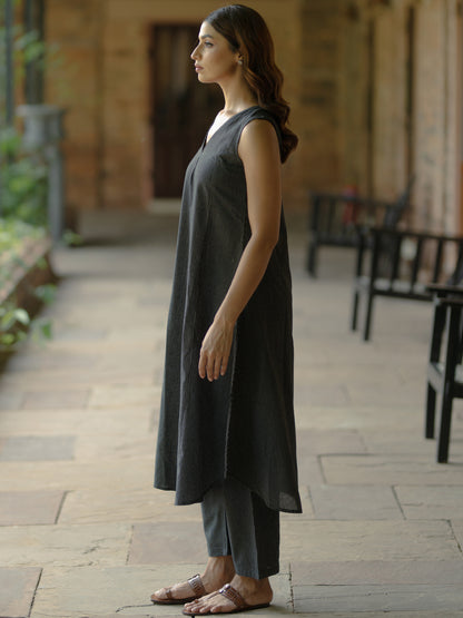 Women's Black Cotton V neck A line Kurta with Trousers