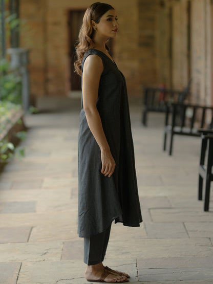 Women's Black Cotton V neck A line Kurta with Trousers