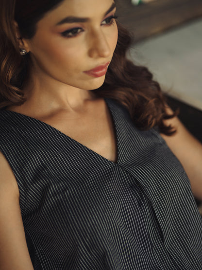 Women's Black Cotton V neck A line Kurta with Trousers