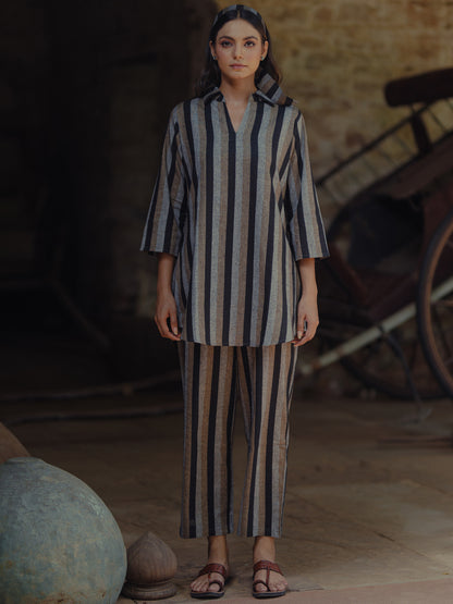 Women's Black Cotton Collared Short Kurta Top with Trousers