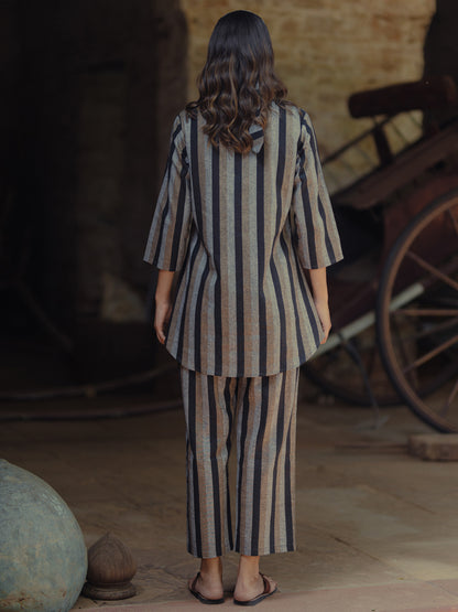 Women's Black Cotton Collared Short Kurta Top with Trousers