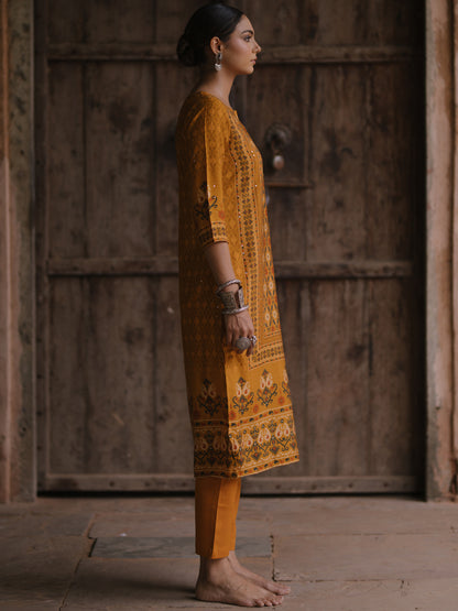 Women's Mustard Sequinned Straight Kurta With Pants