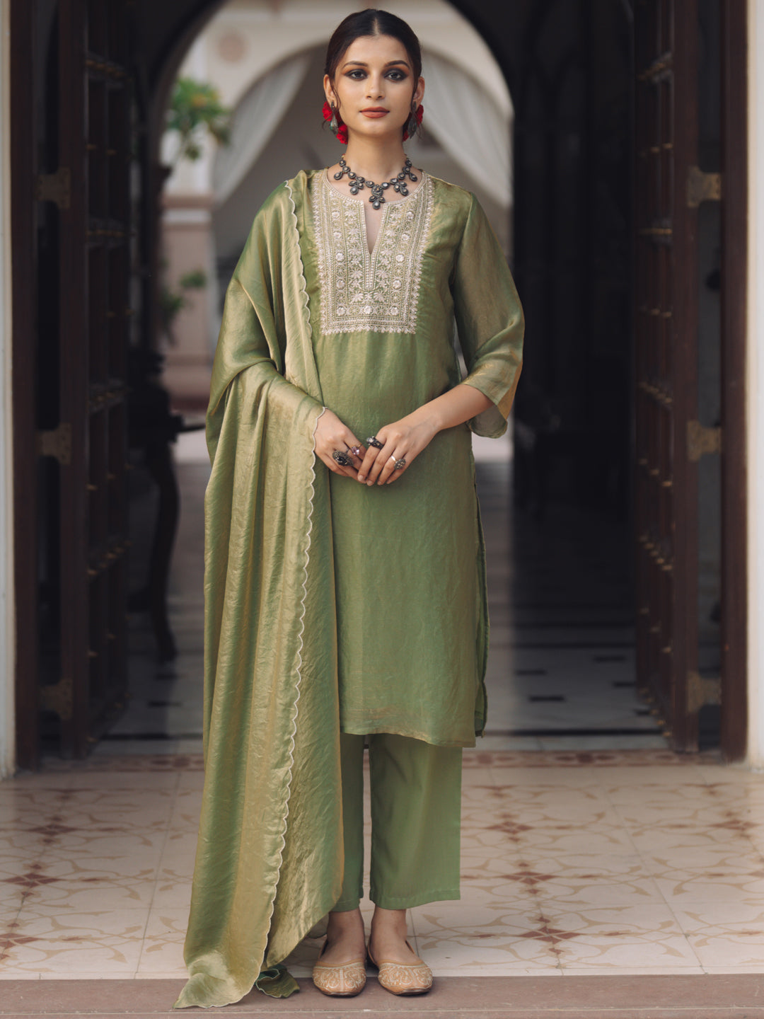 Women's Embroidered Pakistani Style Kurta Set with Dupatta