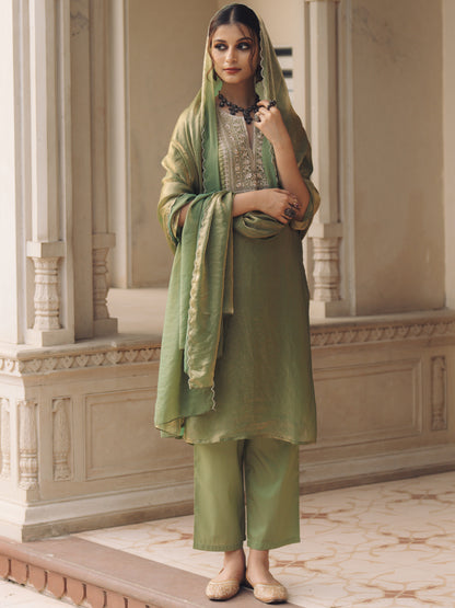Women's Embroidered Pakistani Style Kuta Set with Dupatta
