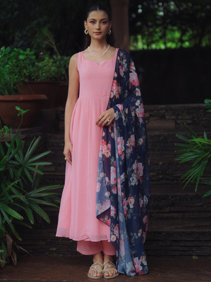 Women's Pink Georgette Kurta Set With Dupatta
