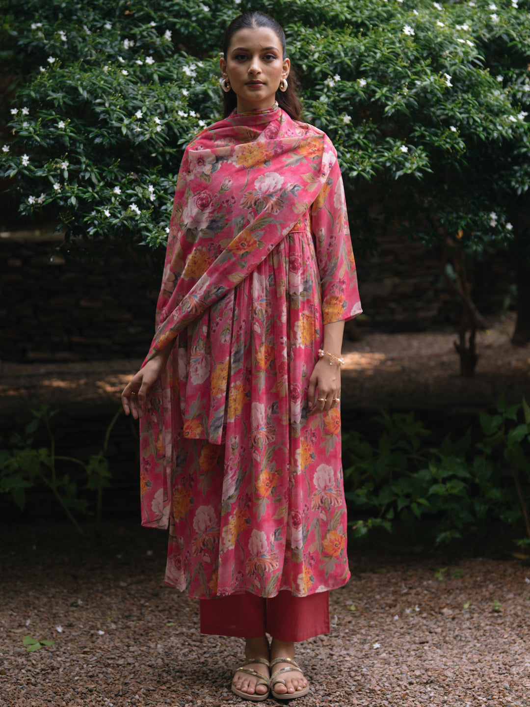 Women's Peach Georgette Kurta Set With Dupatta