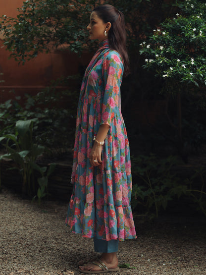 Women's Blue Georgette Kurta Set With Dupatta