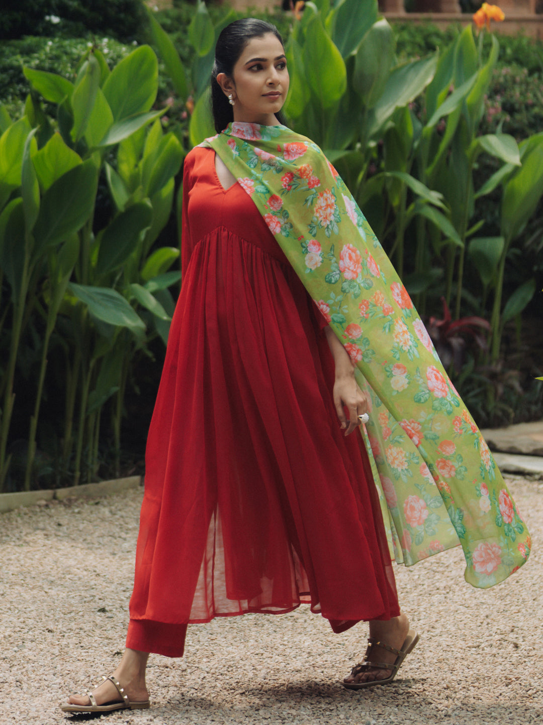 Women's Red Georgette Kurta Set With Dupatta