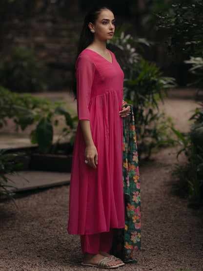 Women's Rani Pink Georgette Kurta Set With Dupatta