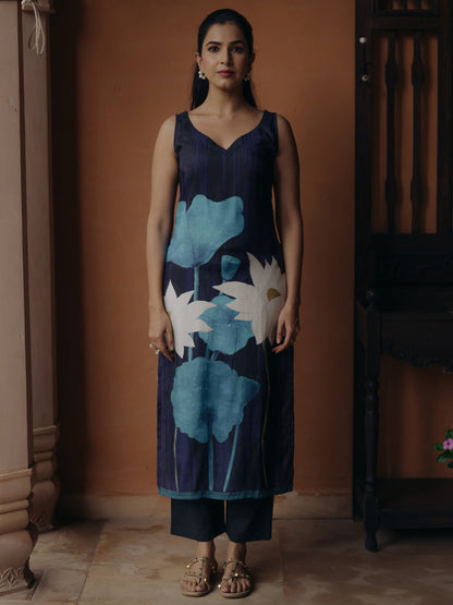 Women's Blue floral Sleeveless Kurta Set