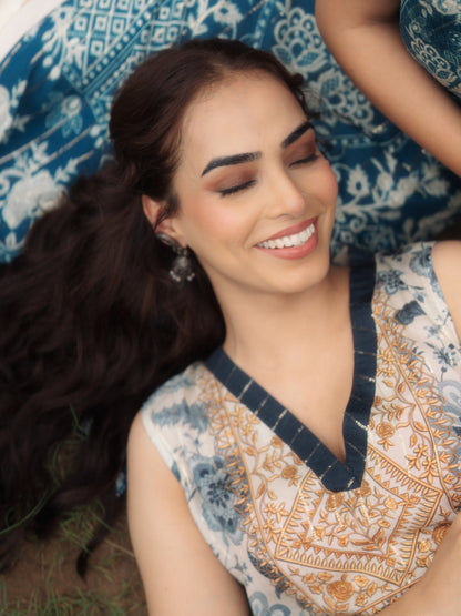 Women's White & Blue floral Sequined Sleeveless Kurta Set