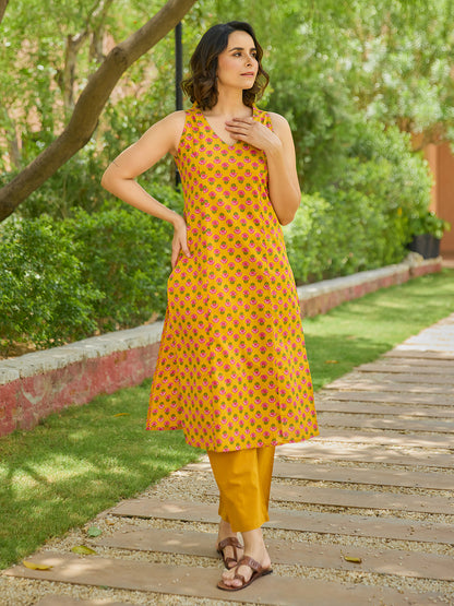 Women's Cotton Sleeveless Kurta Set