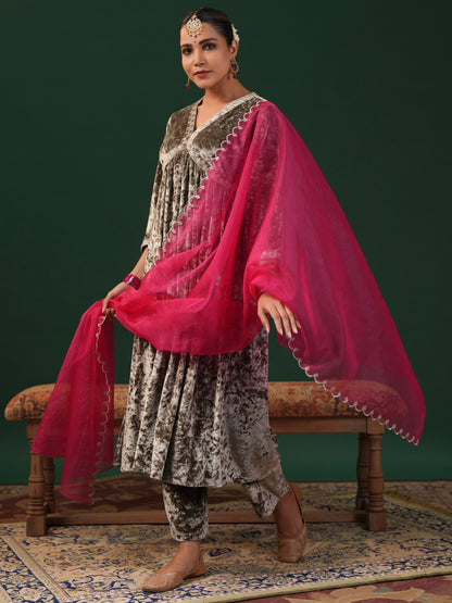 Women's Silver Embroiderd Velvet Kurta Set with Dupatta
