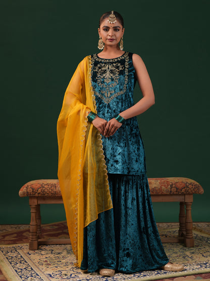 Women's Teal Embroiderd Velvet Kurta Set with Dupatta